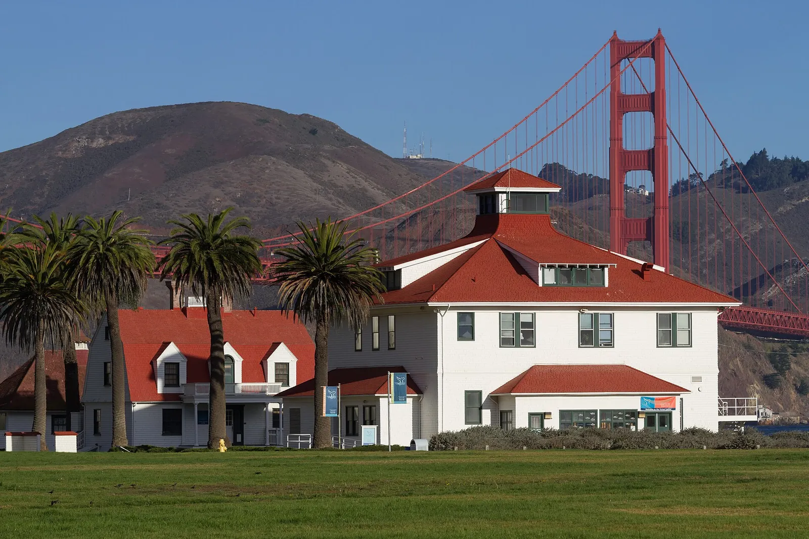 Old Coast Guard station at Crissy Field with the Golden Gate Bridge