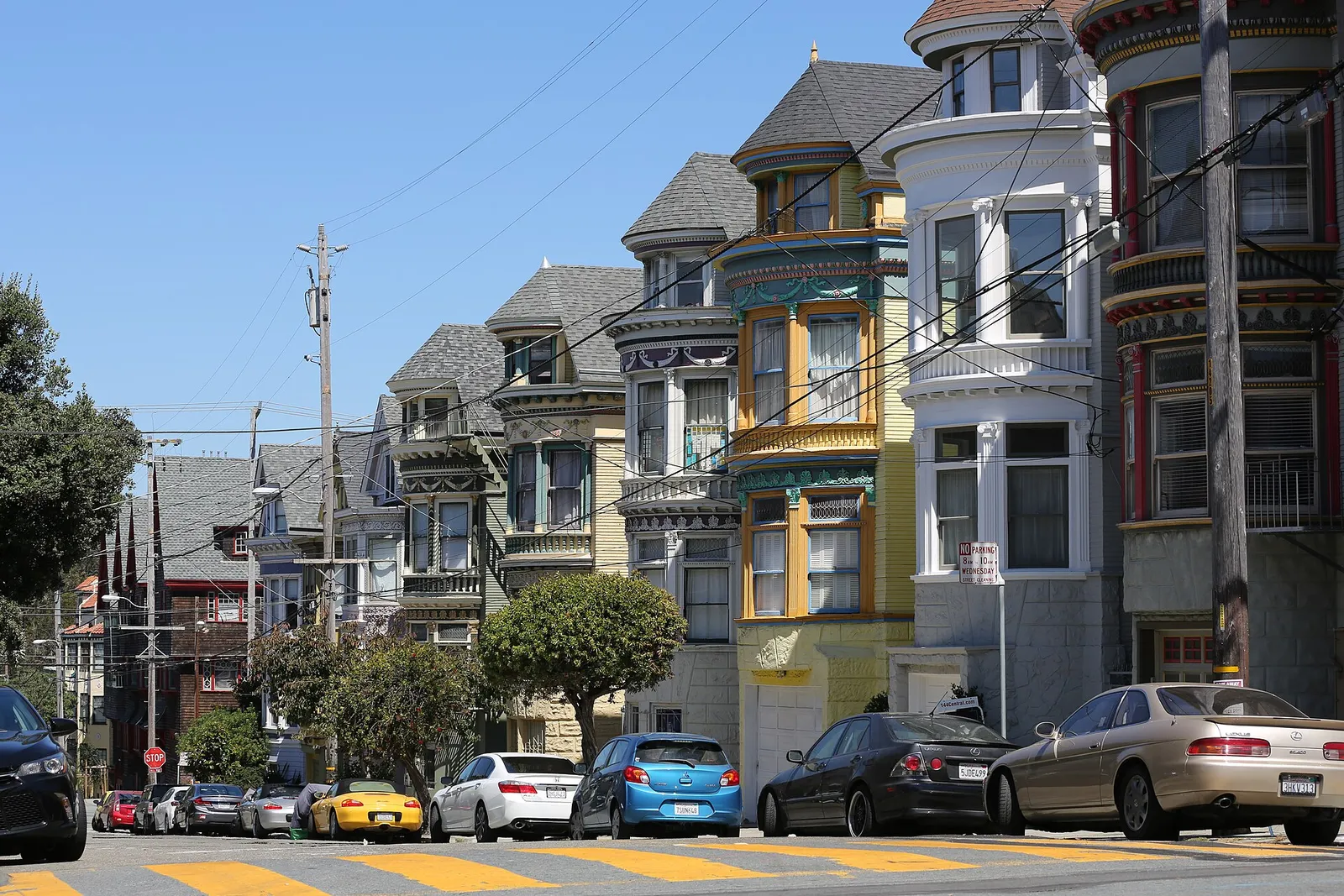 Row of Victorian houses on a San Francisco street